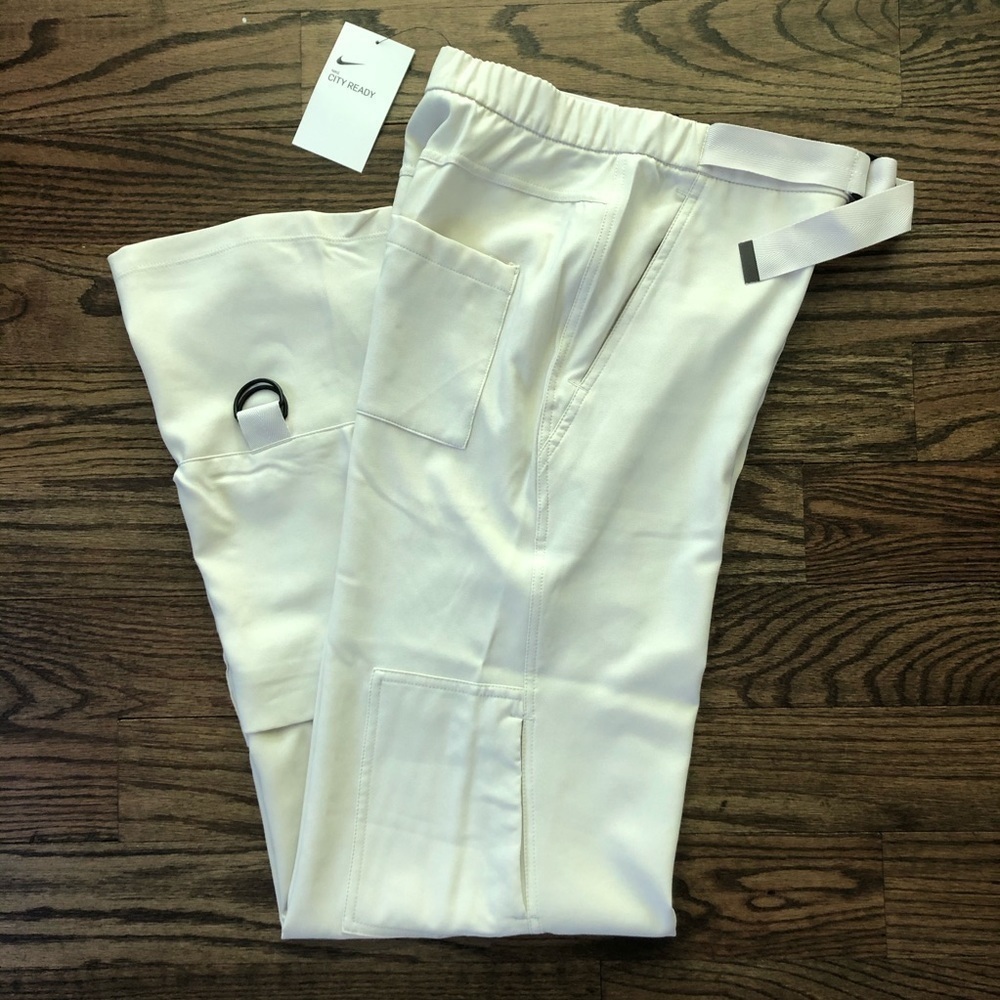 NIKE City Ready Cargo Pants High Waist Wide Leg Flare Streetwear - Picture 2 of 15